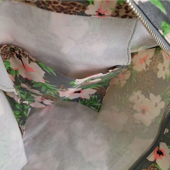 PINK Victoria's Secret Tote Bag - Picture 6 of 7